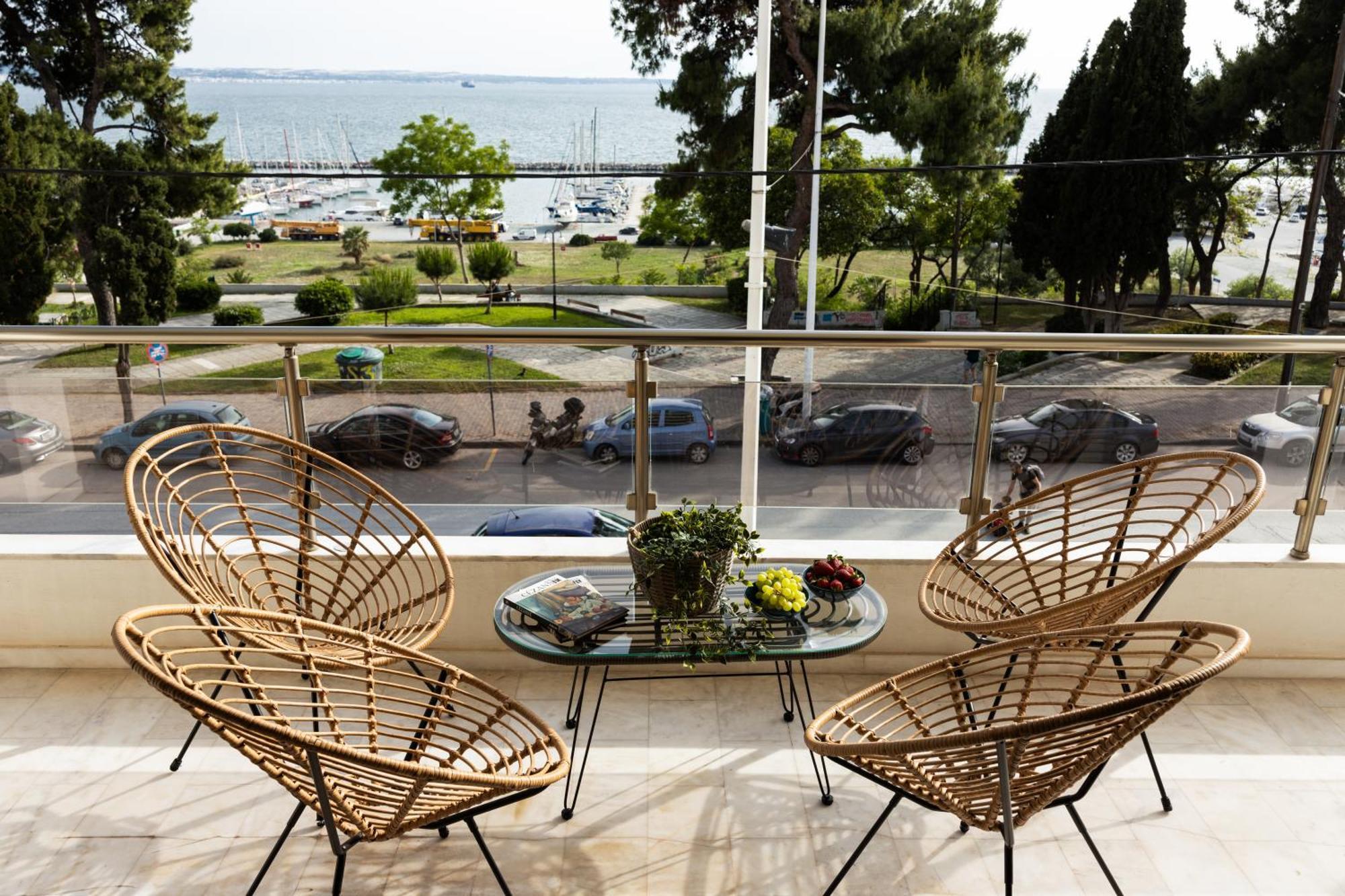 Champagne Sea View Apartment By Binobi! Θεσσαλονίκη Εξωτερικό φωτογραφία